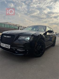 کرایسلەر 300